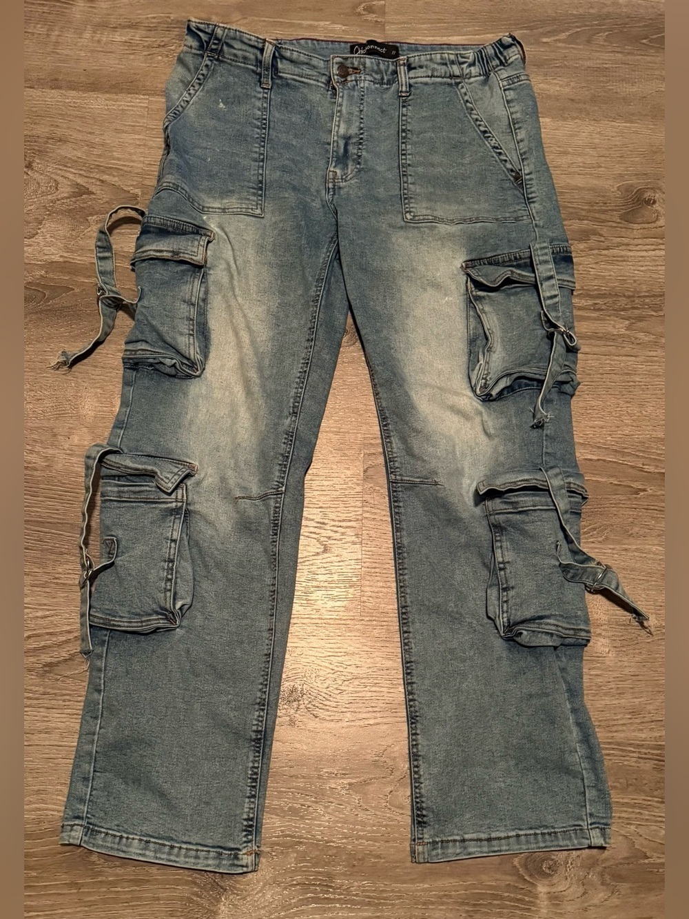 Chic Connect Medium Wash Cargo Jeans | Utility Denim | Baggy Cargo Pants | 11 - Picture 2 of 9